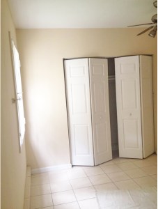 4430 nw 1 ave rear bdrm 2 opt